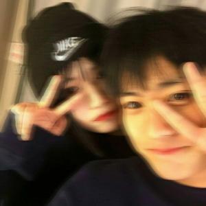 佘太君被扒开双腿疯狂输出
